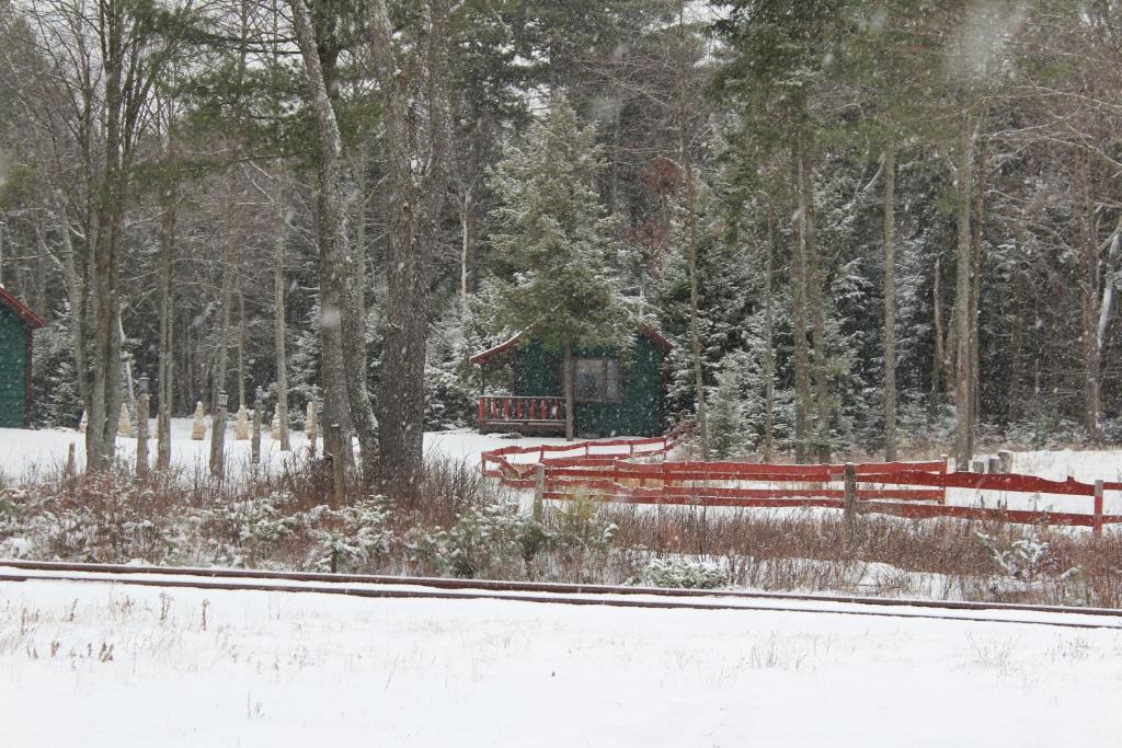 Lake Clear Lodge Exterior foto